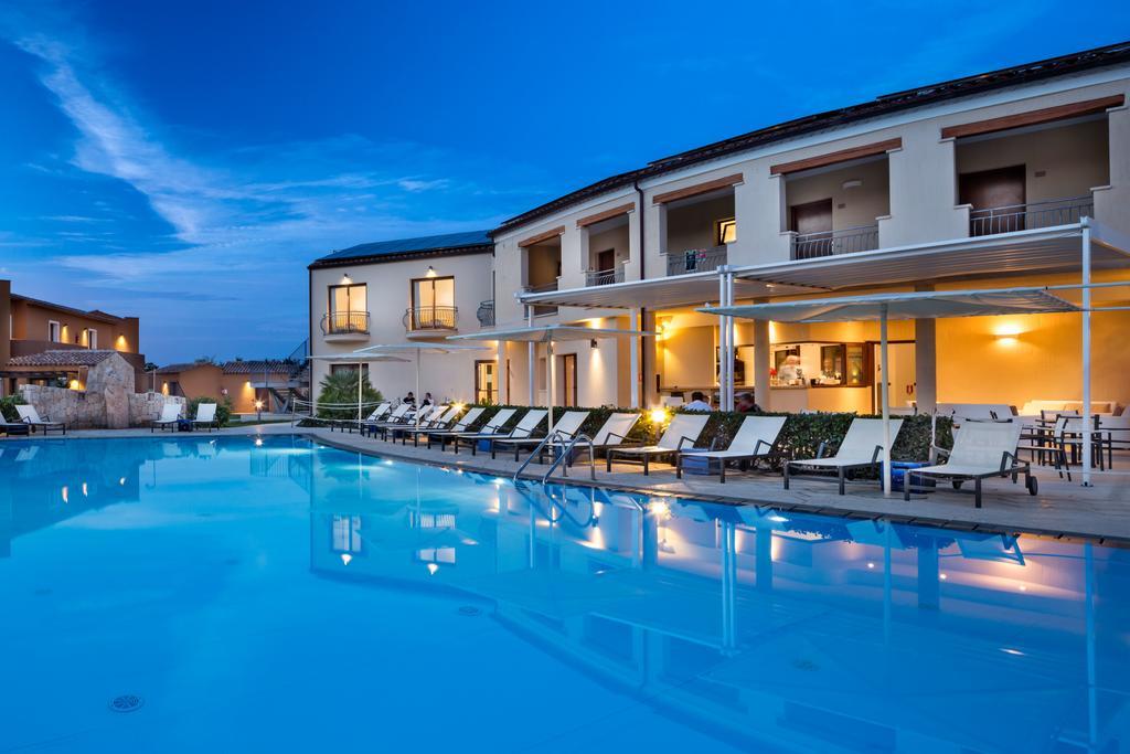 Terradimare Resort&Spa San Teodoro  Exterior photo