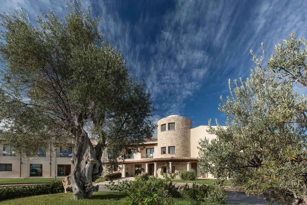 Terradimare Resort&Spa San Teodoro  Exterior photo